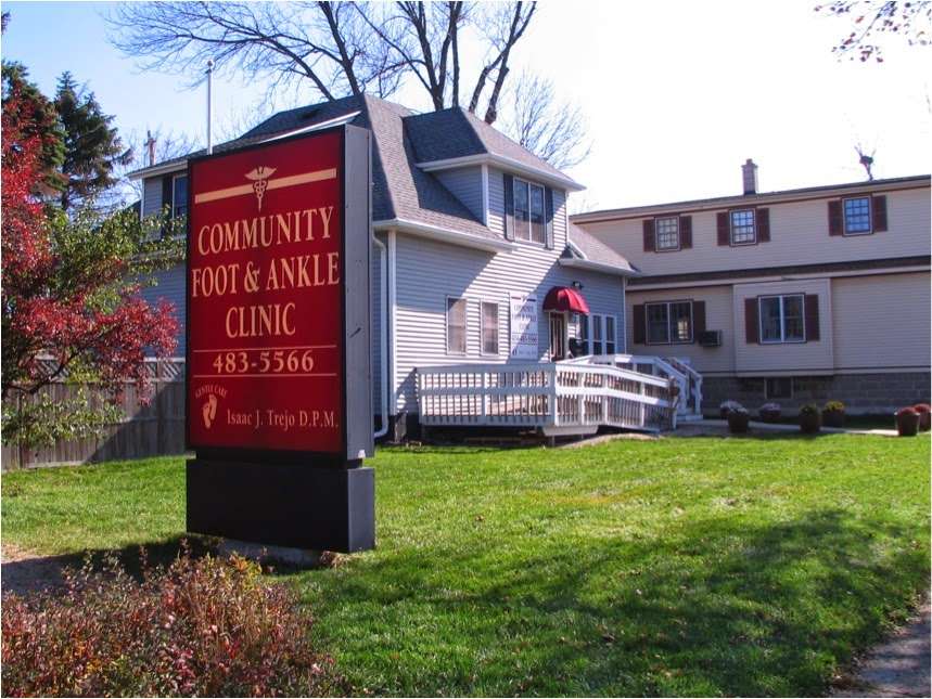 Community Foot & Ankle Clinic: Trejo Isaac J DPM | 4100 S Howell Ave, Milwaukee, WI 53207, USA | Phone: (414) 483-5566
