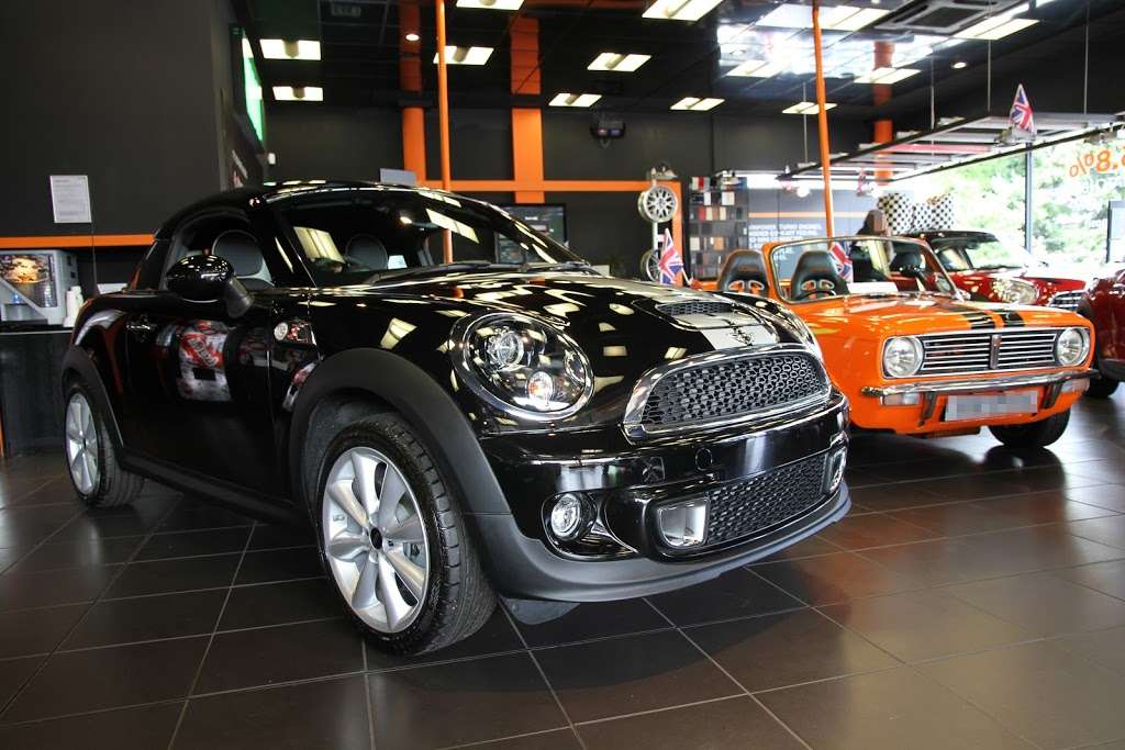 Stephen James Ruxley MINI | Maidstone Road, Orpington, Sidcup DA14 5BG, UK | Phone: 020 8300 9008