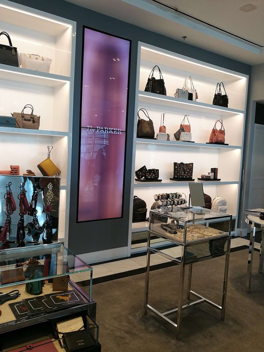 Coach | 2100 NW 42nd Ave, Miami, FL 33142, USA | Phone: (305) 869-4957