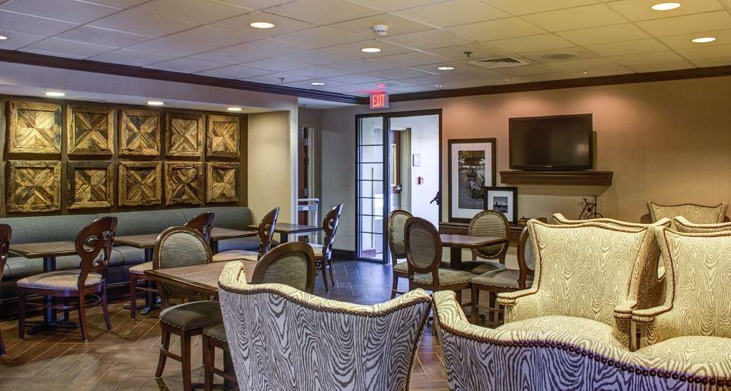 Hampton Inn Boston/Peabody | 59 Newbury St, Peabody, MA 01960, USA | Phone: (978) 536-2020