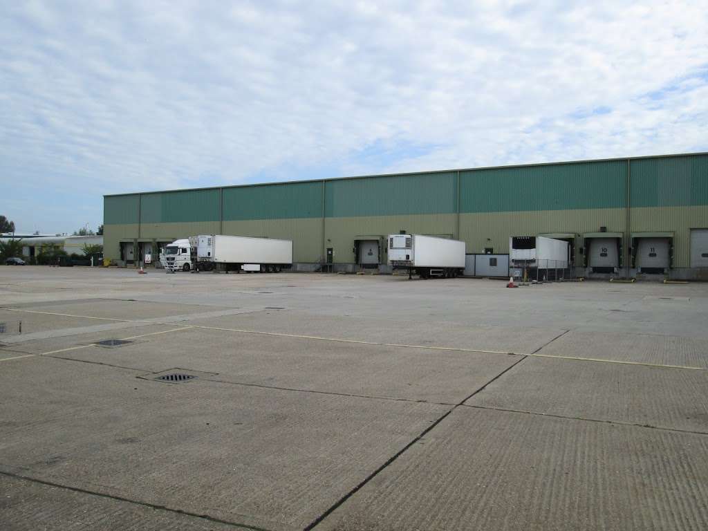 Lowe Paddock Wood Ltd | Transfesa Rd, Paddock Wood, Tonbridge TN12 6UT, UK | Phone: 01892 832436