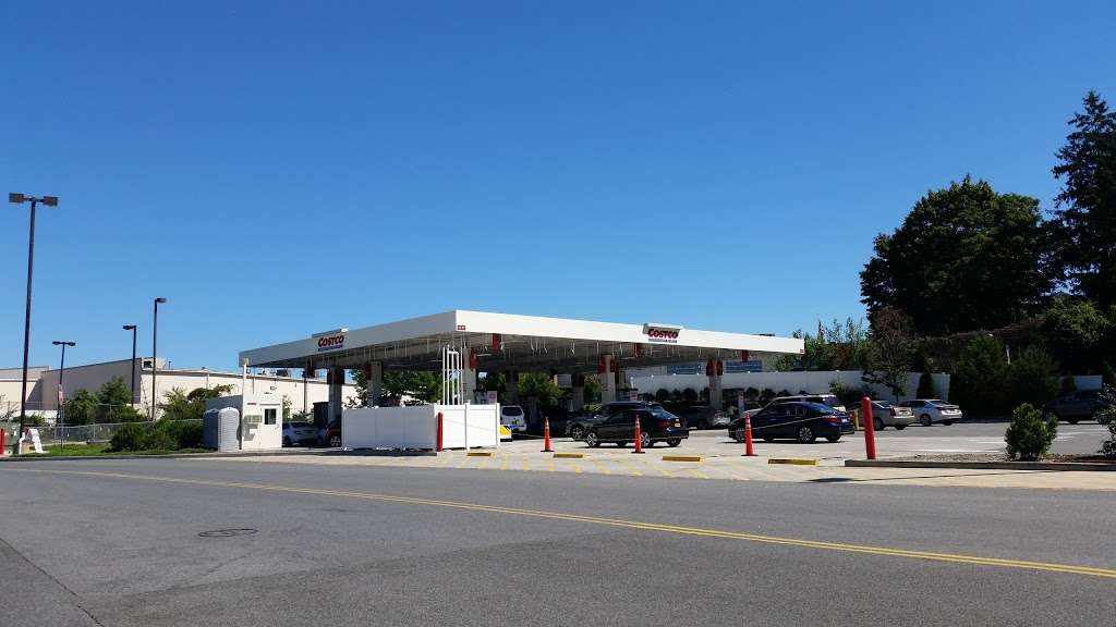 Costco Gasoline 1 Industrial Ln, New Rochelle, NY 10805, USA