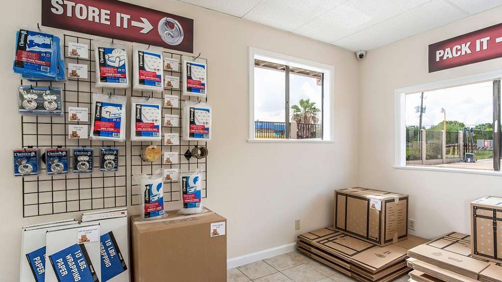 Storage Plus of Katy Kingsland | 22223 Kingsland Blvd, Katy, TX 77450, USA | Phone: (281) 717-6740