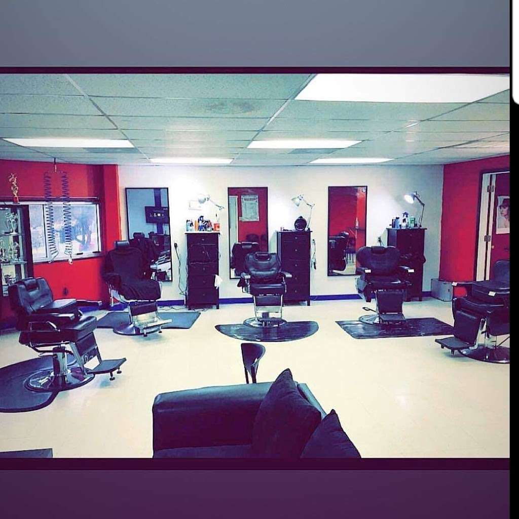 R&G Barbershop | 12677 Hiram Clarke Rd suite201, Houston, TX 77045, USA | Phone: (713) 513-0733