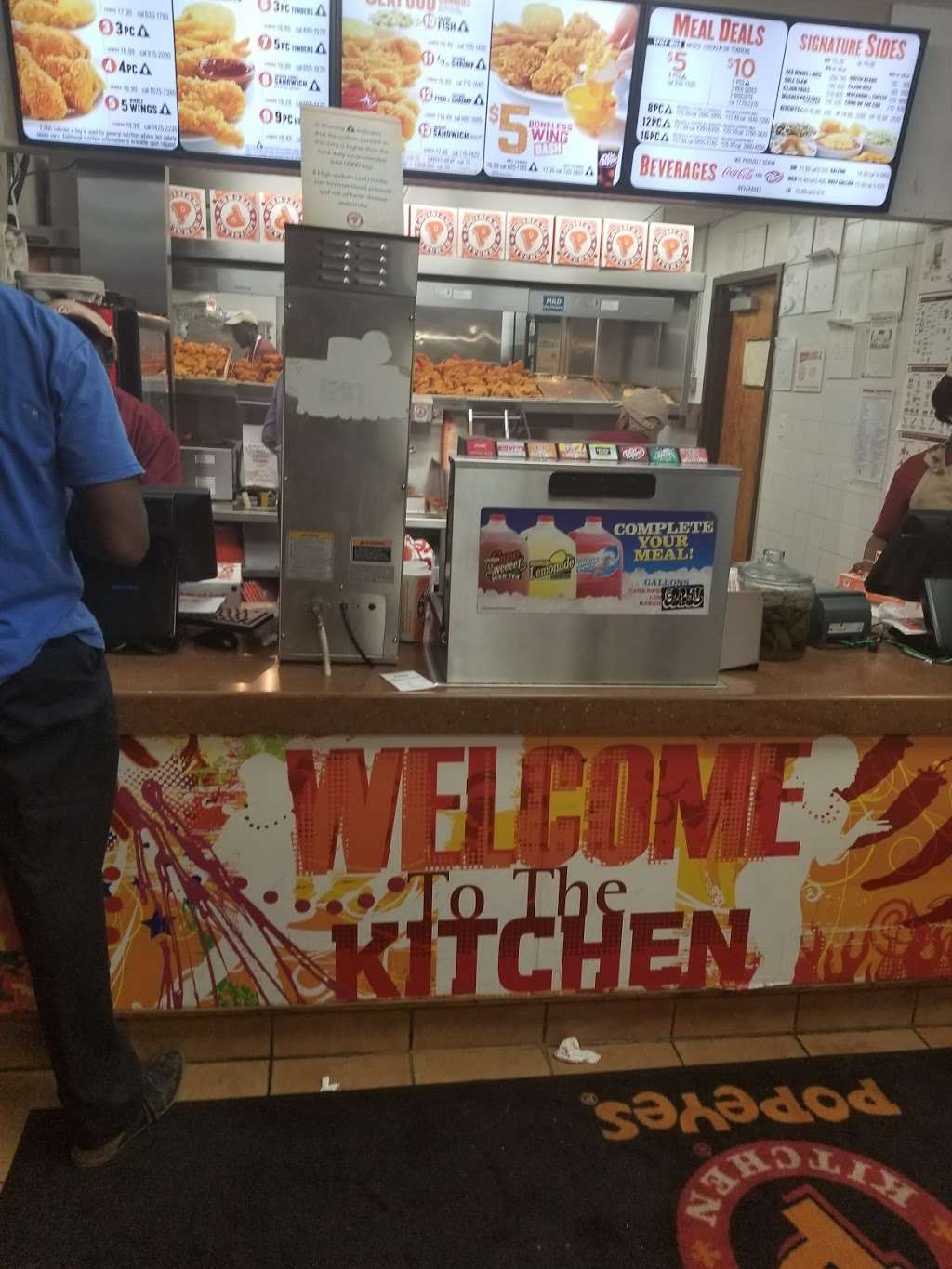 Popeyes Louisiana Kitchen | 1201 E 233rd St, Bronx, NY 10466 | Phone: (347) 945-4700