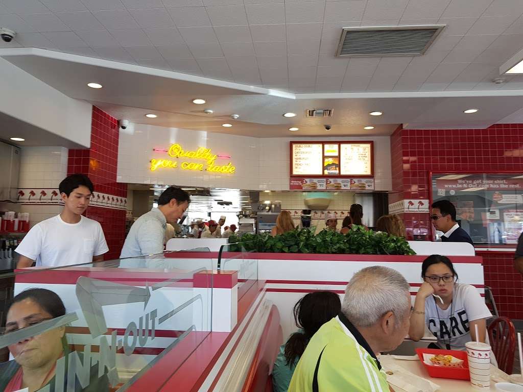 In-N-Out Burger | 13074 Main St, Hesperia, CA 92345, USA | Phone: (800) 786-1000