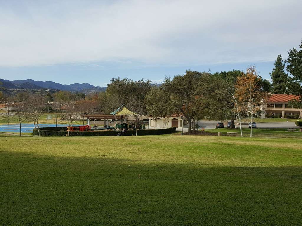 Berniece Bennett Park | 31800 Village Center Rd, Westlake Village, CA 91361, USA | Phone: (818) 706-1613