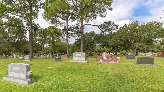 Forest Park Westheimer Cemetery | 12800 Westheimer Rd, Houston, TX 77077, USA | Phone: (281) 497-2330