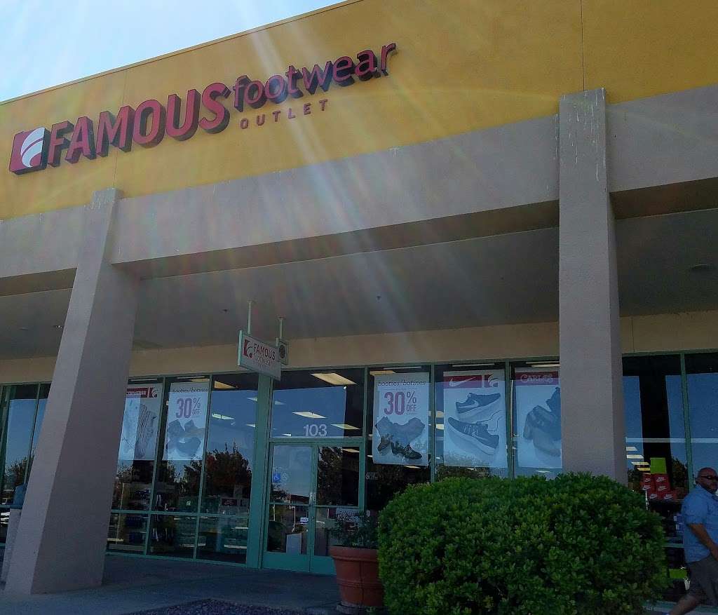 Famous Footwear Outlet | 44920 Valley Central Way, Lancaster, CA 93536, USA | Phone: (661) 802-0384