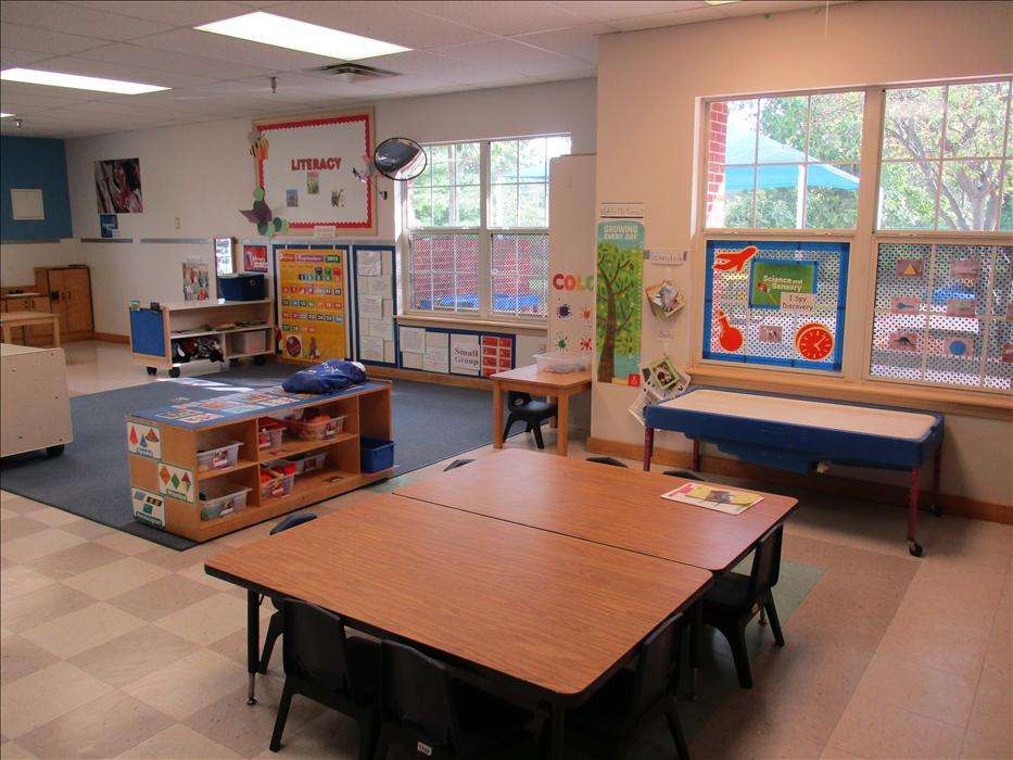 KinderCare at Flemington | 4 Royal Rd, Flemington, NJ 08822, USA | Phone: (908) 284-9699