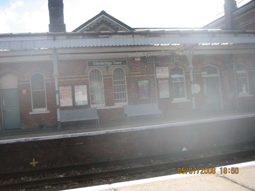 Edenbridge Town Station | Edenbridge TN8 5LS, UK