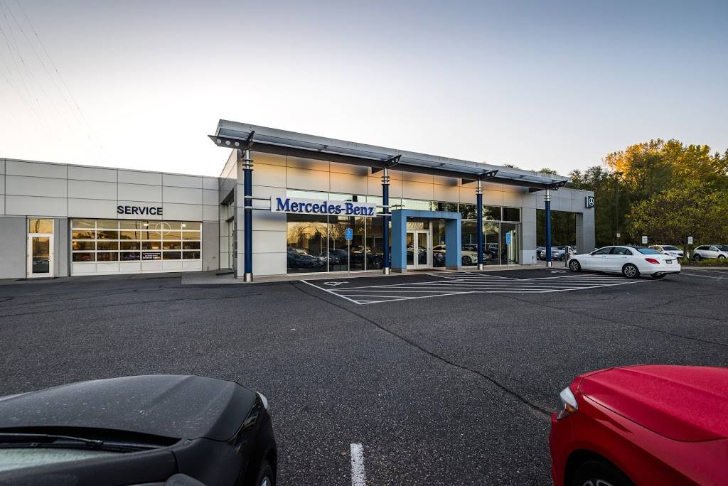 Mercedes-Benz of St. Paul | 2780 Maplewood Dr, Maplewood, MN 55109, USA | Phone: (651) 321-5228