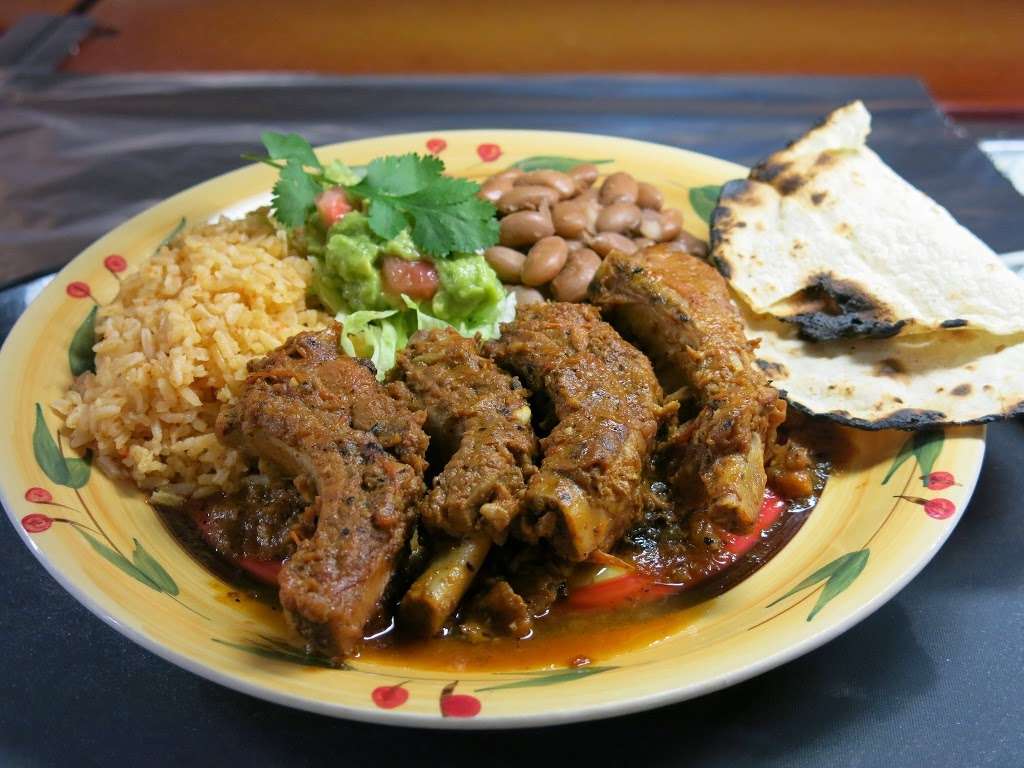 La Plaza | Mexican Restaurant | 2930 Santa Rosa Ave, Santa Rosa, CA 95407, USA | Phone: (707) 578-1551