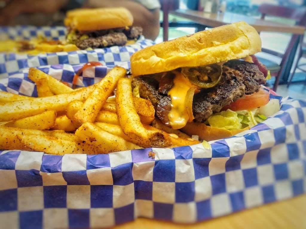 Hippo Burgers | 641 Wilson Rd, Humble, TX 77338 | Phone: (281) 852-0333