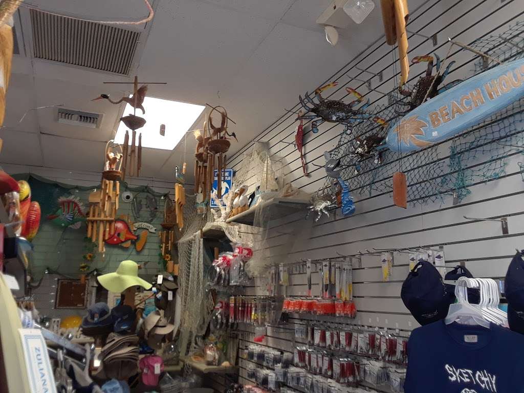 Haulover Point Marine Store | 13936 Collins Ave, Miami Beach, FL 33154, USA | Phone: (305) 944-9647