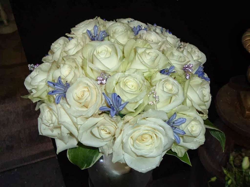 Bloomings Florist | 1 Hathaway Ave, Beverly, MA 01915, USA | Phone: (978) 922-0003