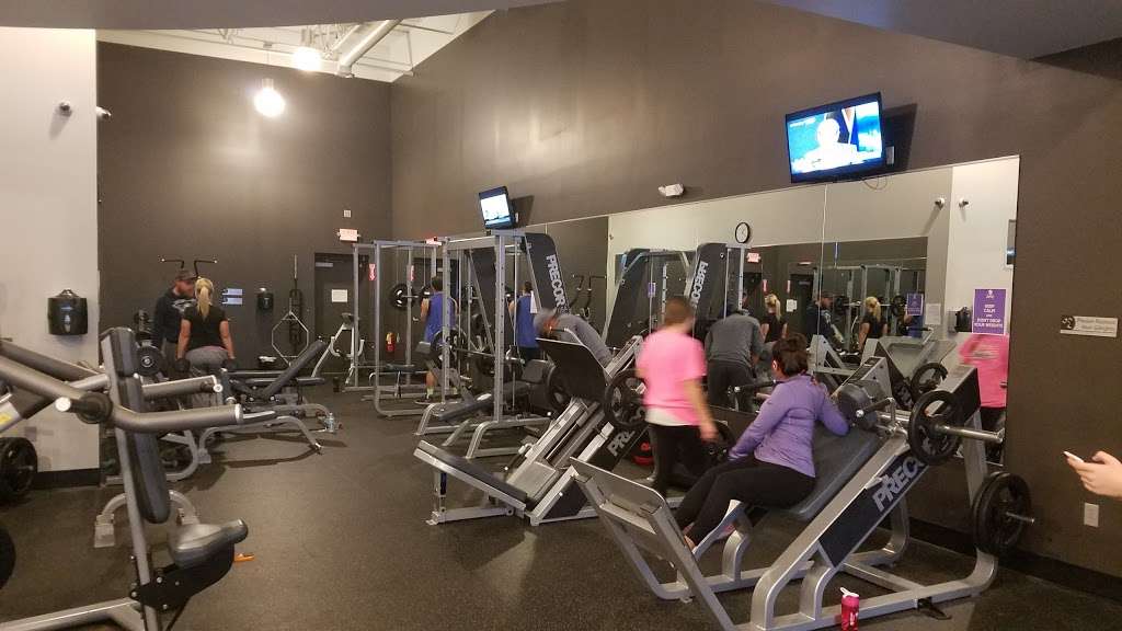 Anytime Fitness | 1642 Olive Branch Parke Ln, Greenwood, IN 46143, USA | Phone: (317) 893-2226