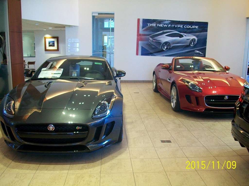 Jaguar Waukesha | 1901 E Moreland Blvd, Waukesha, WI 53186, USA | Phone: (262) 970-5900