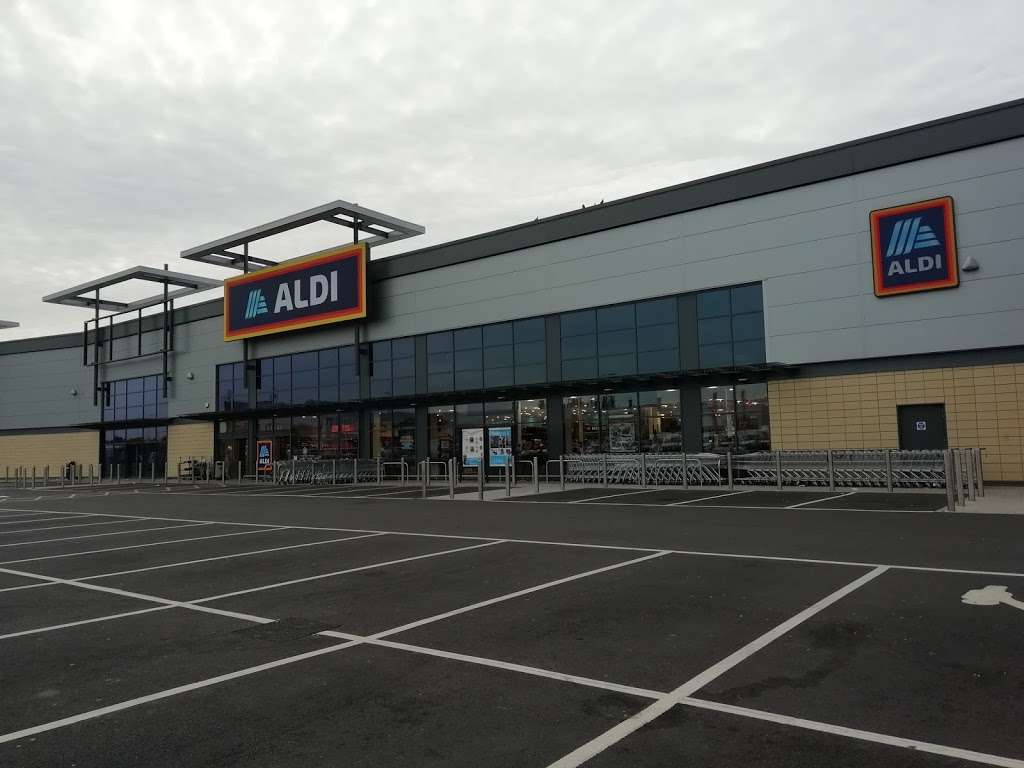 ALDI | 3/4, Forest Epping Forest Shopping Park, Langston Rd, Loughton IG10 3FT, UK | Phone: 0800 042 0800