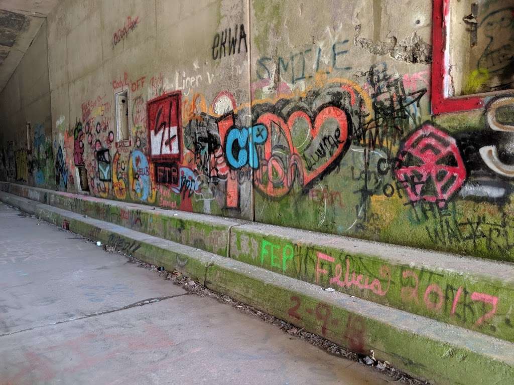 Rays Hill Tunnel Start | Abandoned Pennsylvania Turnpike, Breezewood, PA 15533, USA