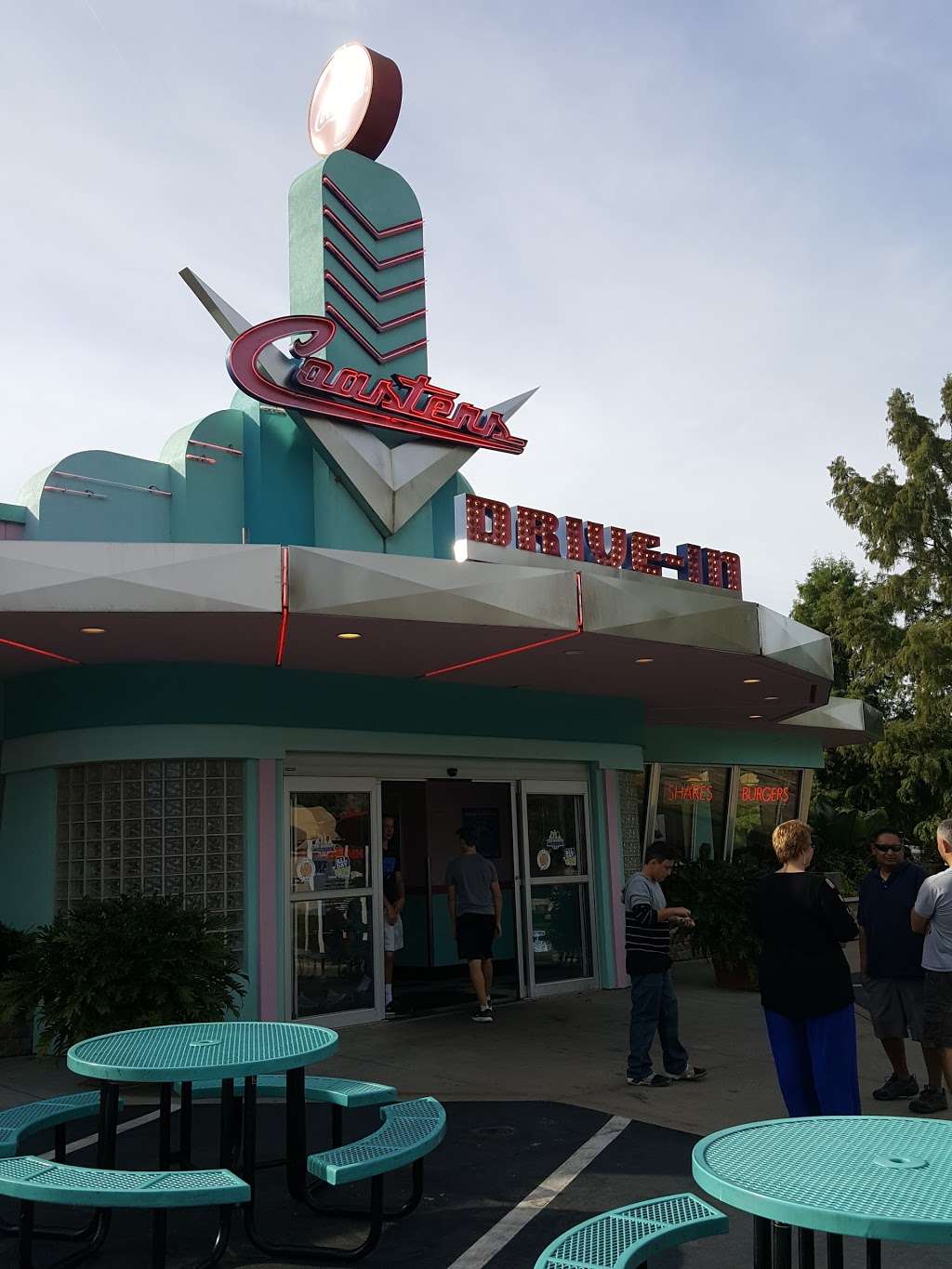 Coasters Midway Grill Worlds Of Fun | Kansas City, MO 64161, USA