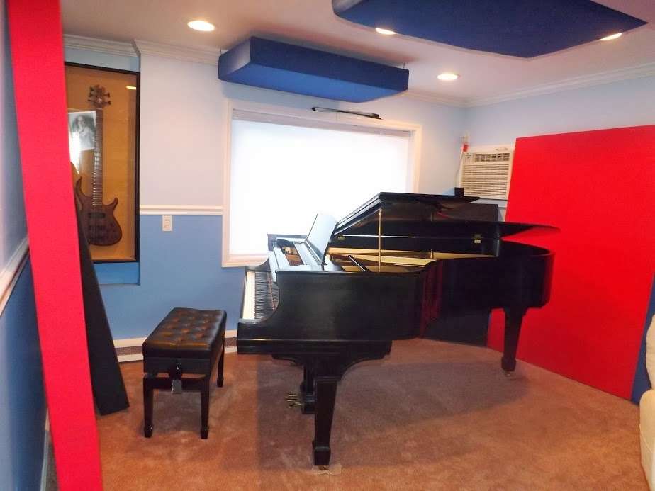 Mantra Recording Studio | 4155 New York Ave, Island Park, NY 11558, USA | Phone: (646) 267-4127