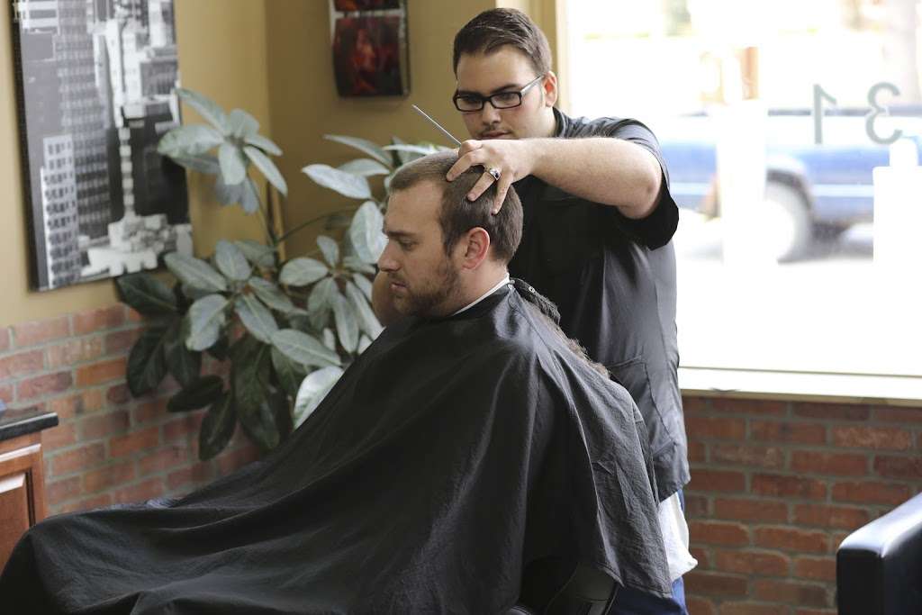 City Looks Barber Shop | 175 E Main St, Little Falls, NJ 07424, USA | Phone: (973) 638-1131