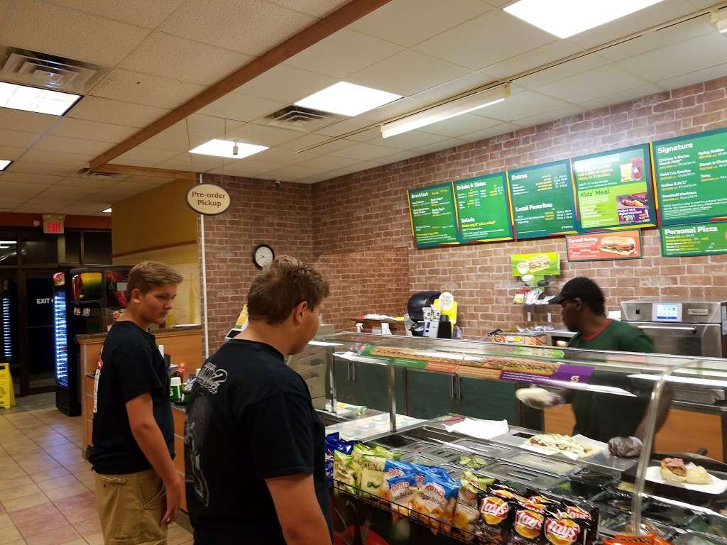 Subway | 734 S Sylvania Ave, Sturtevant, WI 53177, USA | Phone: (262) 886-4690