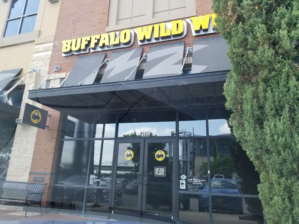 Buffalo Wild Wings | 18410 U.S. Hwy 281 N, San Antonio, TX 78259, USA | Phone: (210) 545-9464