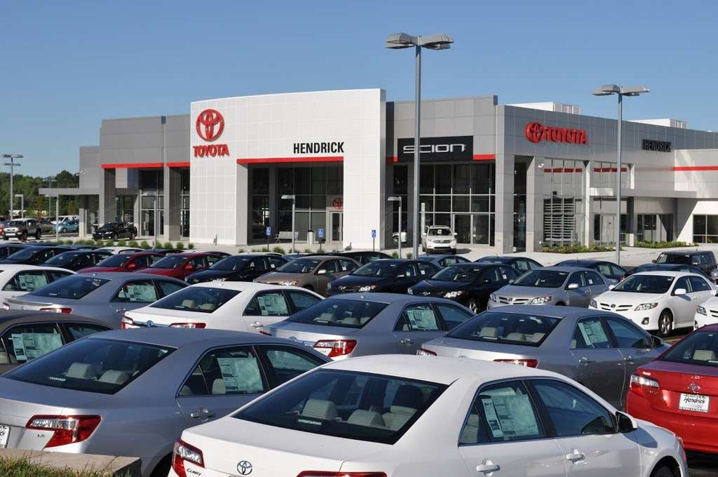 Hendrick Toyota Merriam | 9505 W 67th St, Merriam, KS 66203, USA | Phone: (913) 800-5368