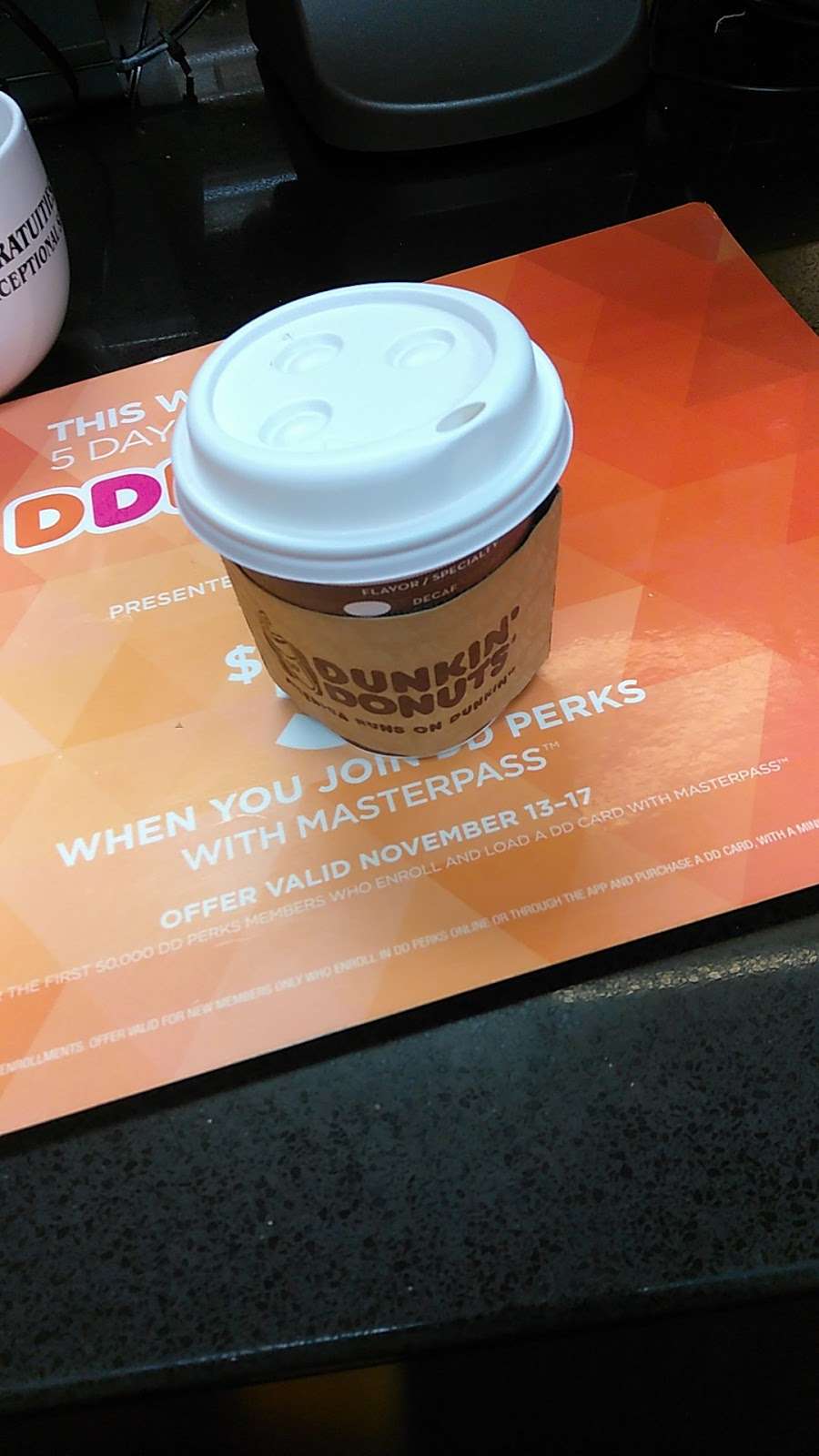 Dunkin Donuts | 7 Passaic Ave, Harrison, NJ 07029 | Phone: (973) 350-1188