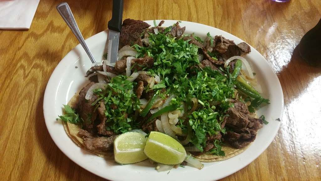 Taqueria Amigo Chino 2 | 5959 W Lawrence Ave, Chicago, IL 60630, USA | Phone: (773) 853-0170