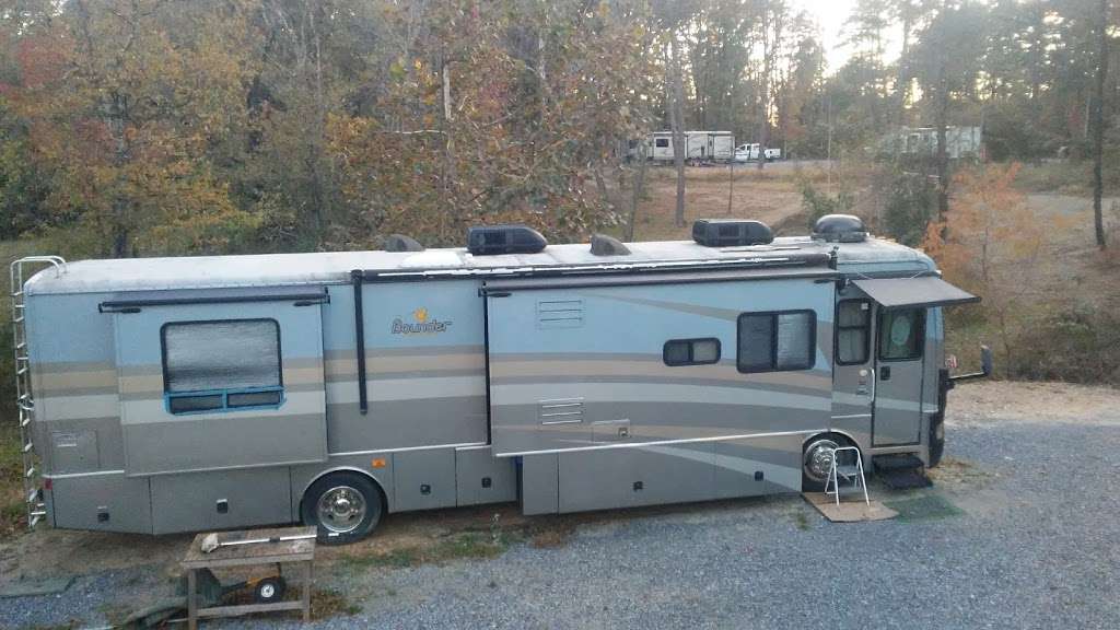 Silverville RV Park All Year Rental | 1980 Strobridge Rd, Martinsburg, WV 25405, USA | Phone: (304) 671-0684