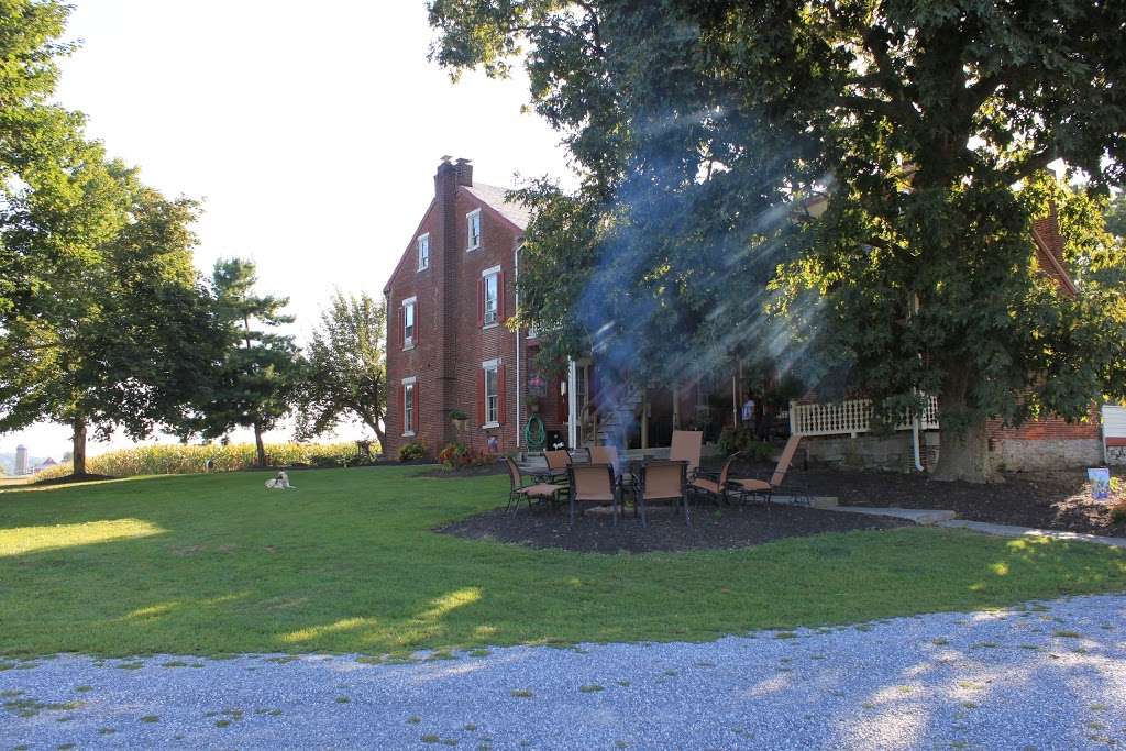 Green Acres Farm Bed & Breakfast | 1382 Pinkerton Rd, Mount Joy, PA 17552, USA | Phone: (717) 653-4028