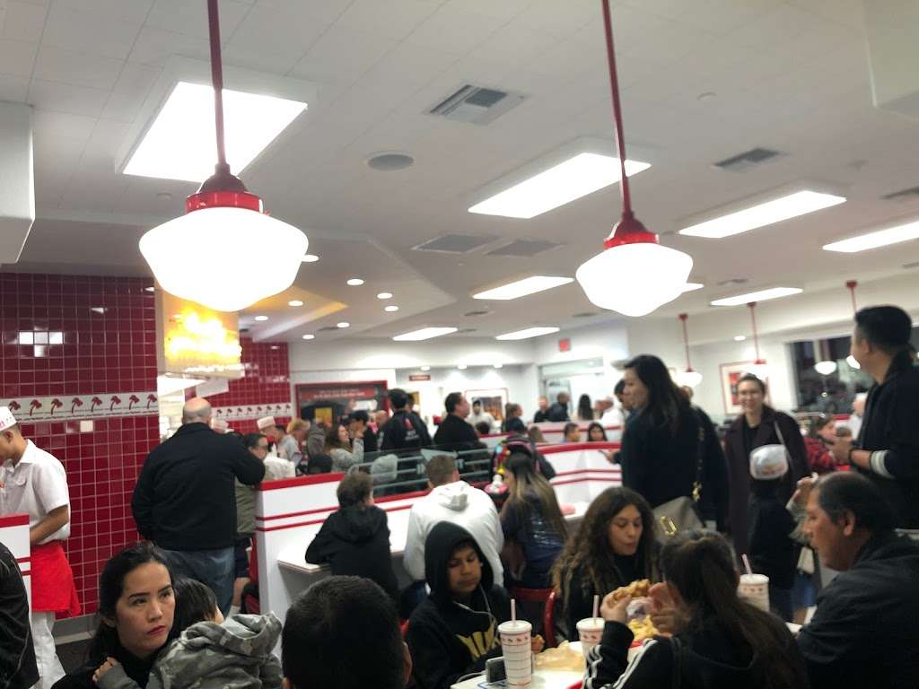 In-N-Out Burger | 4950 Hamner Ave, Eastvale, CA 91752, USA | Phone: (800) 786-1000