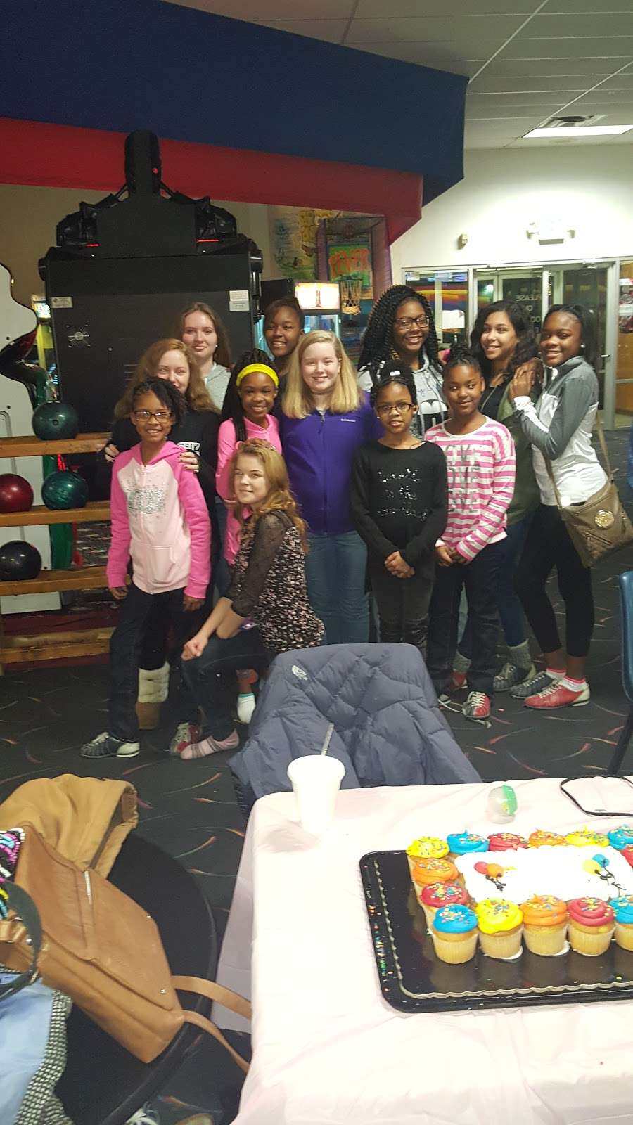 Mug Shots Lounge | 1901 S Woodland Ave, Michigan City, IN 46360, USA | Phone: (219) 872-1223