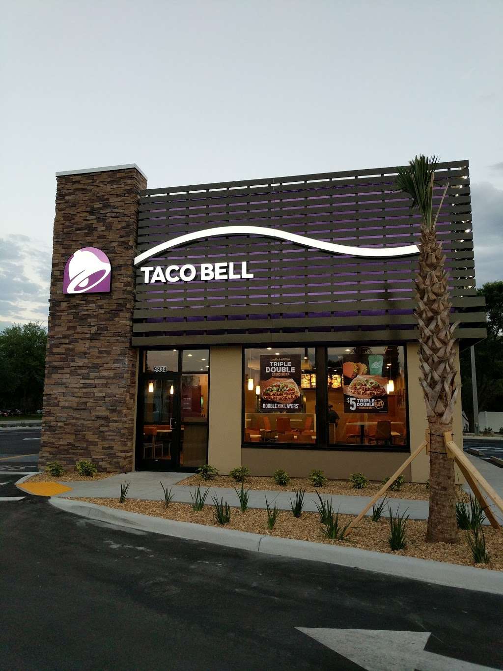 Taco Bell | 9934 US-441, Leesburg, FL 34748, USA | Phone: (352) 787-1229