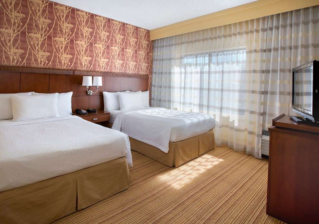 Courtyard by Marriott Mahwah | 140 Route 17 South, Mahwah, NJ 07430 | Phone: (201) 529-5200