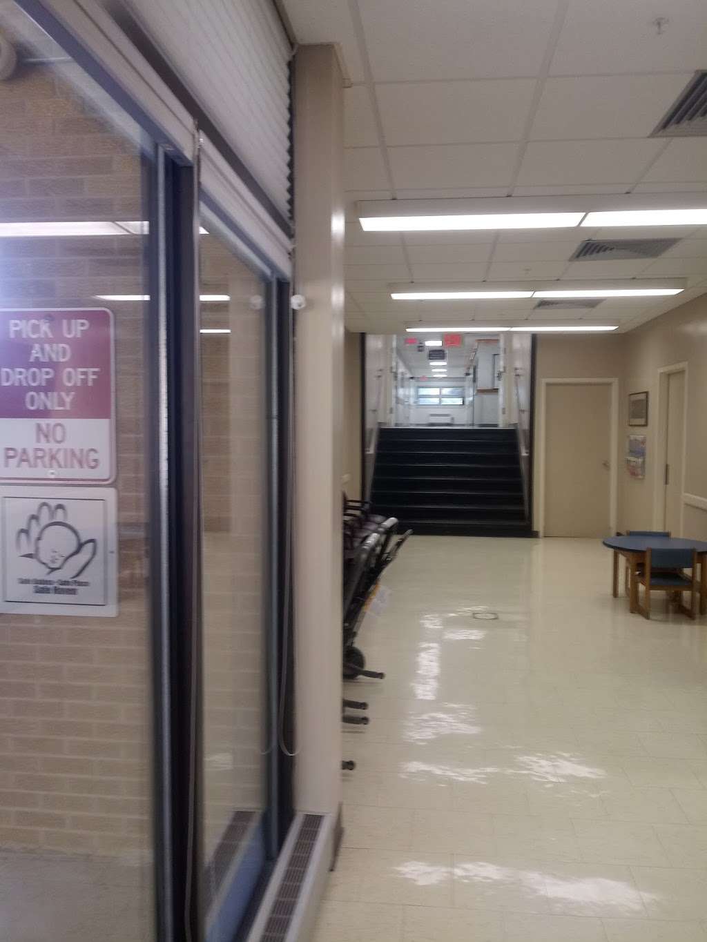 Iroquois Memorial Hospital | 200 E Fairman Ave, Watseka, IL 60970, USA | Phone: (815) 432-5841