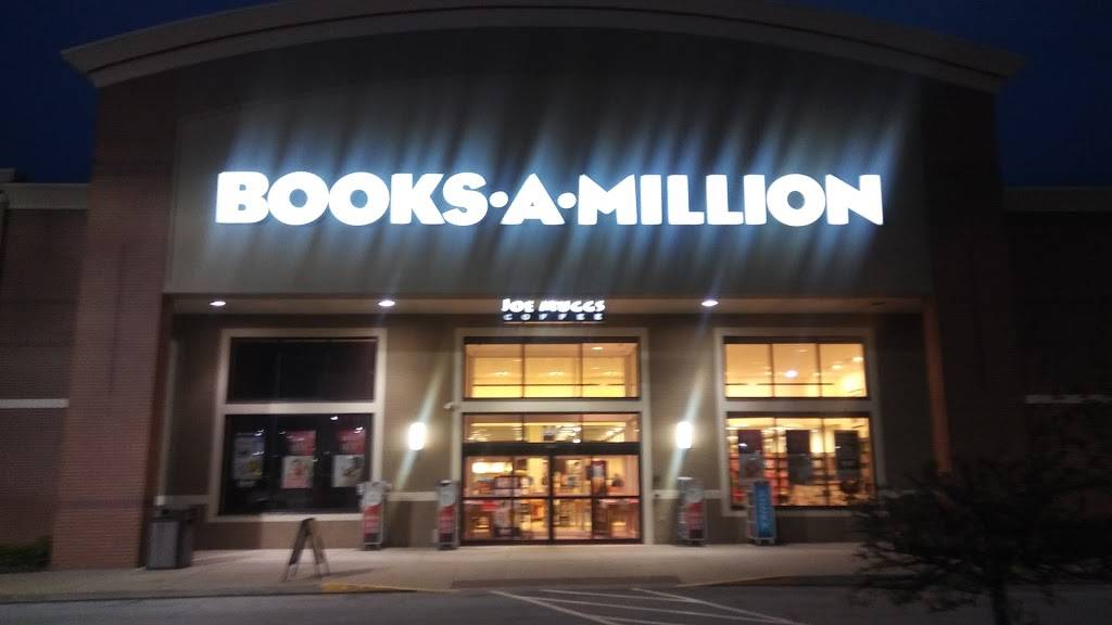 Books-A-Million | 6601 Edwardsville Crossing Dr, Edwardsville, IL 62045, USA | Phone: (618) 659-3526