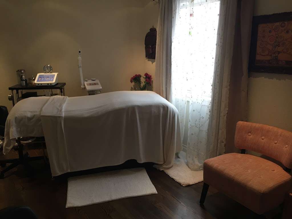 High Vibration SkinCare | 11039 Aqua Vista St, Studio City, CA 91602 | Phone: (323) 842-4477