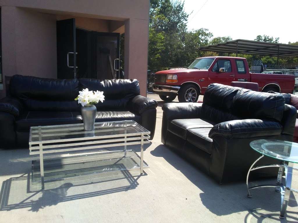 Ultimate Furniture | 2800 Alabama Ave, Dallas, TX 75216, USA | Phone: (214) 859-8161