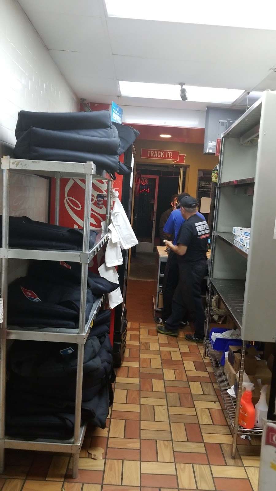 Dominos Pizza | 3207 Cabrillo Ave, Santa Clara, CA 95051, USA | Phone: (408) 241-2828