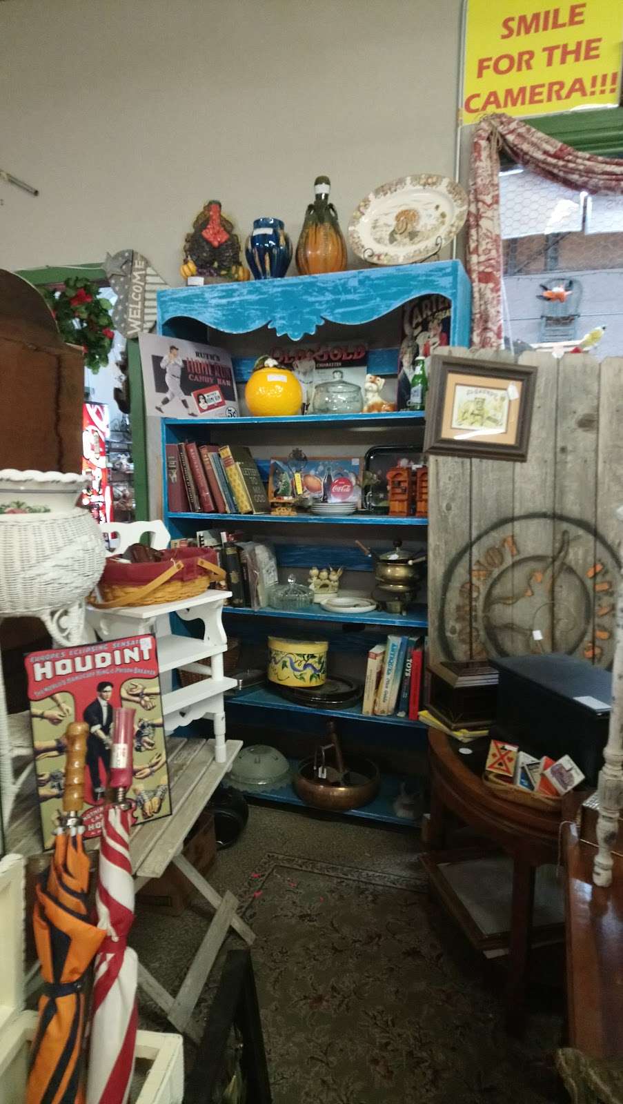 Miss Ellies Antiques, Collectibles and More | 22211 Hwy 6, Manvel, TX 77578, USA | Phone: (281) 585-4494