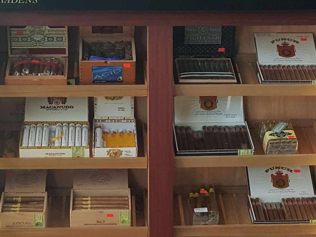 A Z Smokeshop | 150 Hartford Ave B, Hopedale, MA 01747, USA | Phone: (508) 381-1417