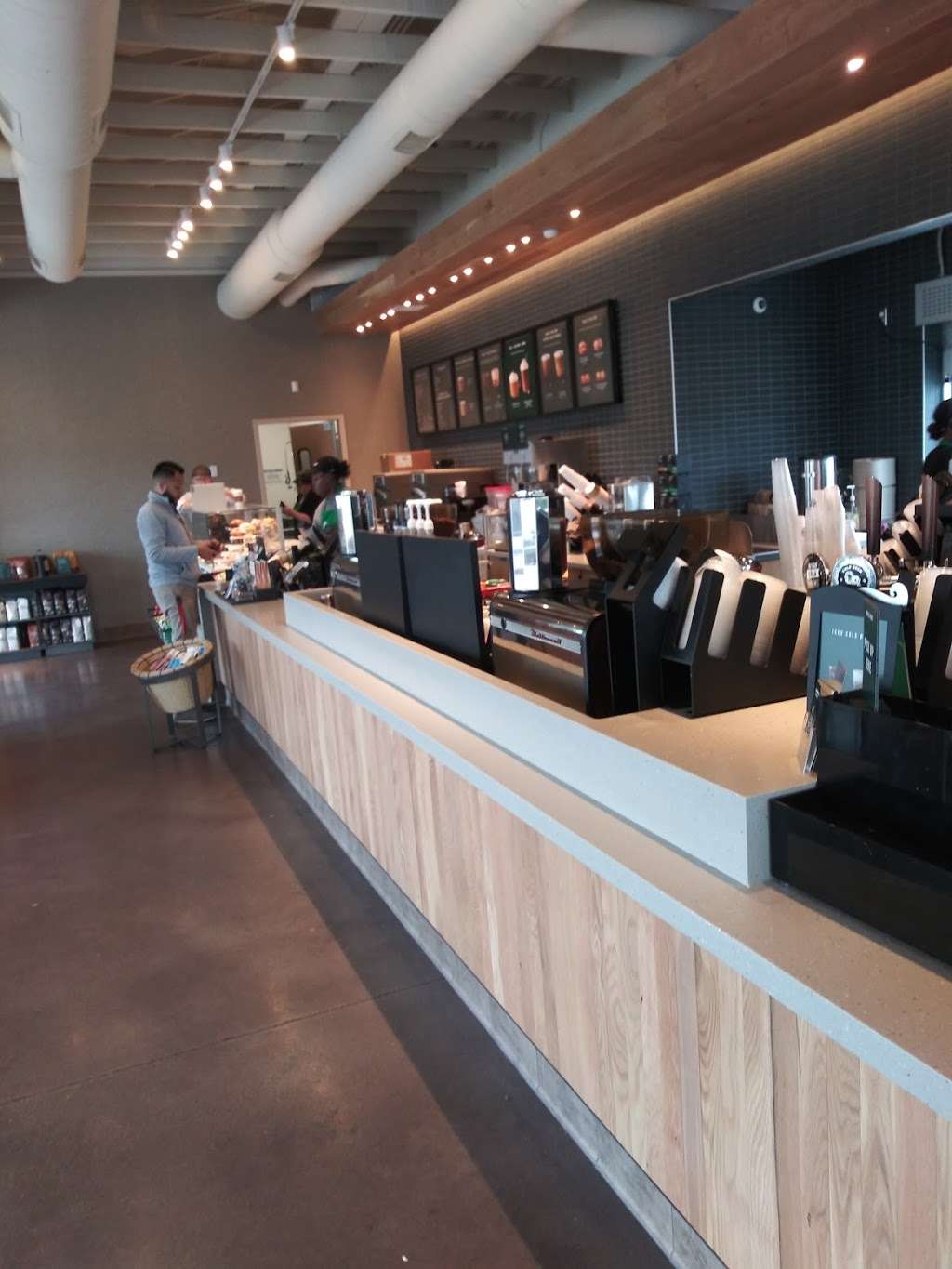 Starbucks | 906 Indianapolis Blvd, Hammond, IN 46320, USA | Phone: (219) 741-9425