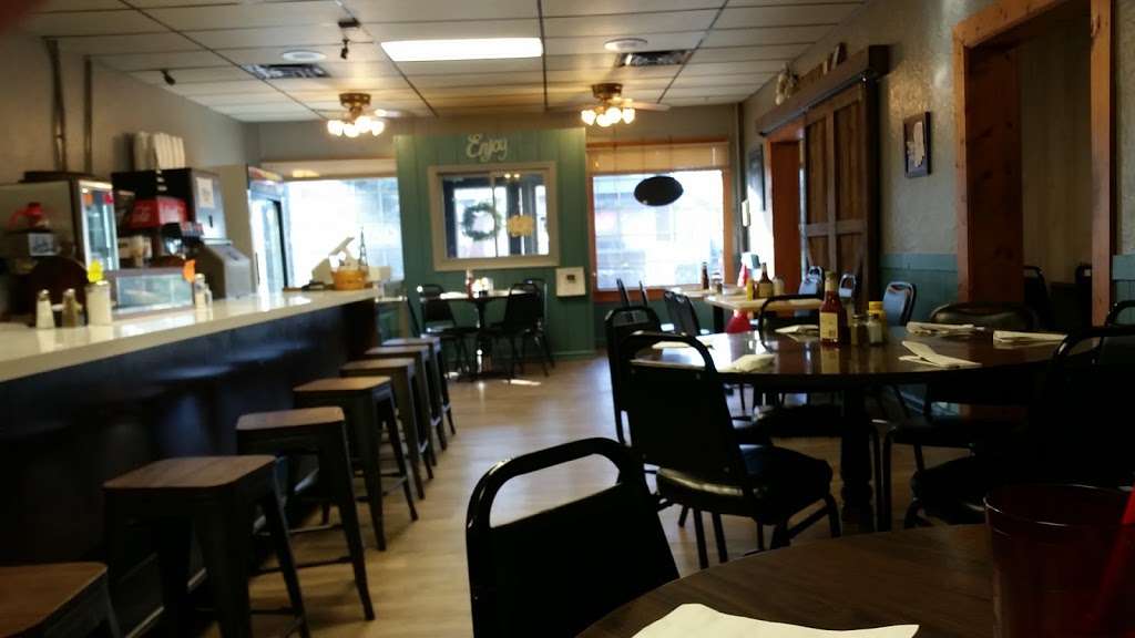 Clayton Cafe | 76 E Kentucky St, Clayton, IN 46118, USA | Phone: (317) 539-6419