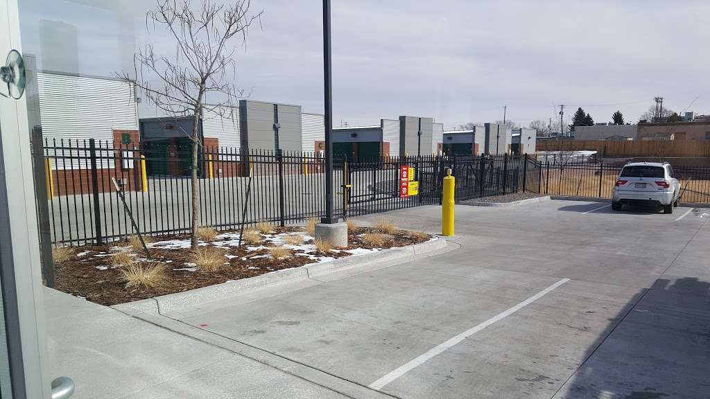 CubeSmart Self Storage | 3800 N Monaco Pkwy, Denver, CO 80207 | Phone: (720) 390-8397