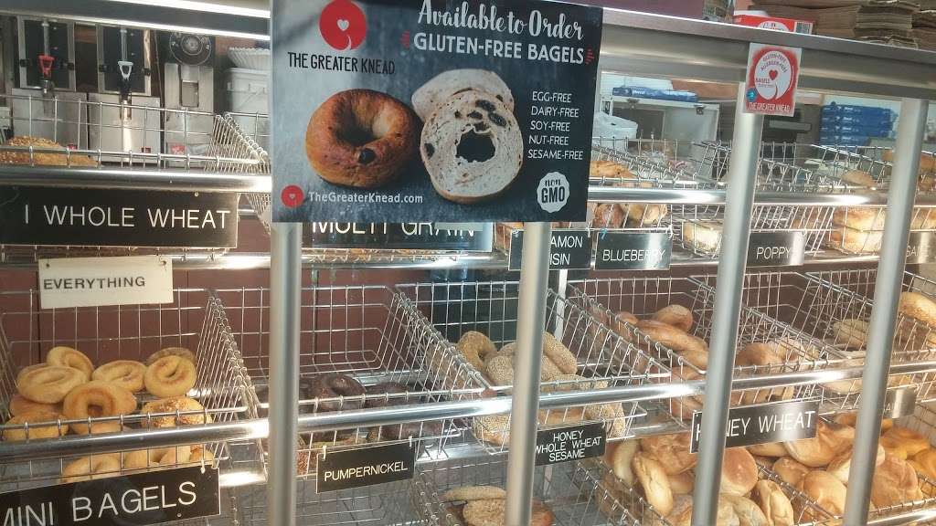 Davids Bagels | 307 Pascack Rd, Township of Washington, NJ 07676, USA | Phone: (201) 666-0737