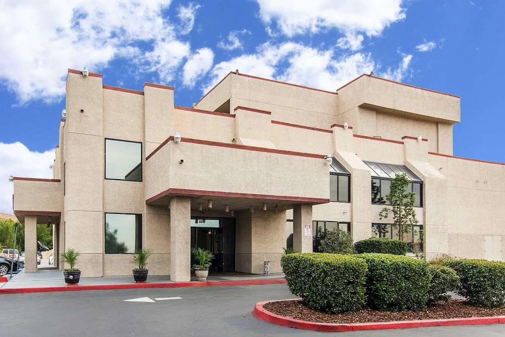 San Bernardino Inn And Suites | 2000 Ostrems Way, San Bernardino, CA 92407, USA | Phone: (909) 880-8425